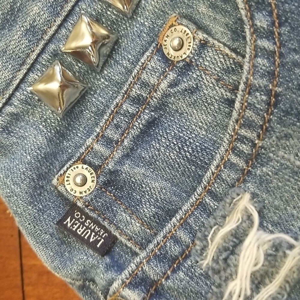 Lauren jeans co | cutoff denim shorts - Picture 3 of 9